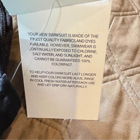 Azul by Maxine of Hollywood Sz 14 Black Leaf Women’s One Piece Swimsuit NWT - Picture 7 of 13